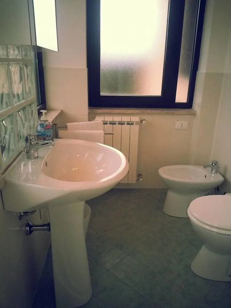 Home Sweet Home B&B 比萨 0*,  意大利